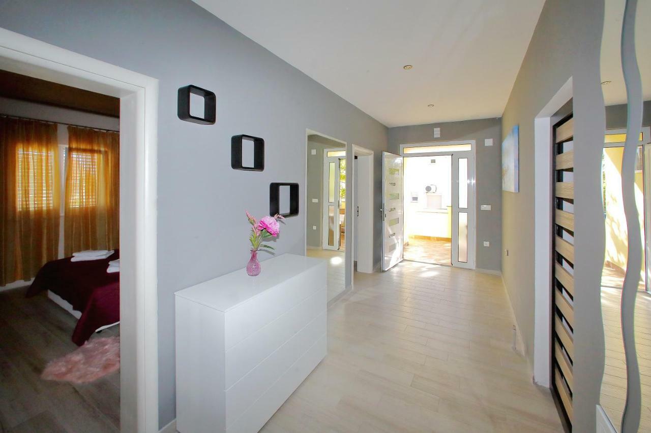 Apartments Sonia Sukošan Εξωτερικό φωτογραφία